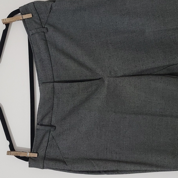 Grey pants - Picture 2 of 4